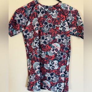 Xmartial women’s rashguard - Skull & Roses. Medium. Excellent condition!